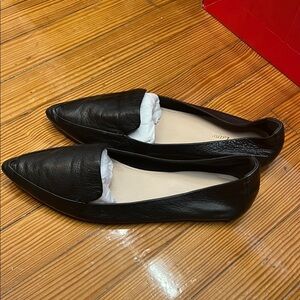 Elegant Black Leather Flats
